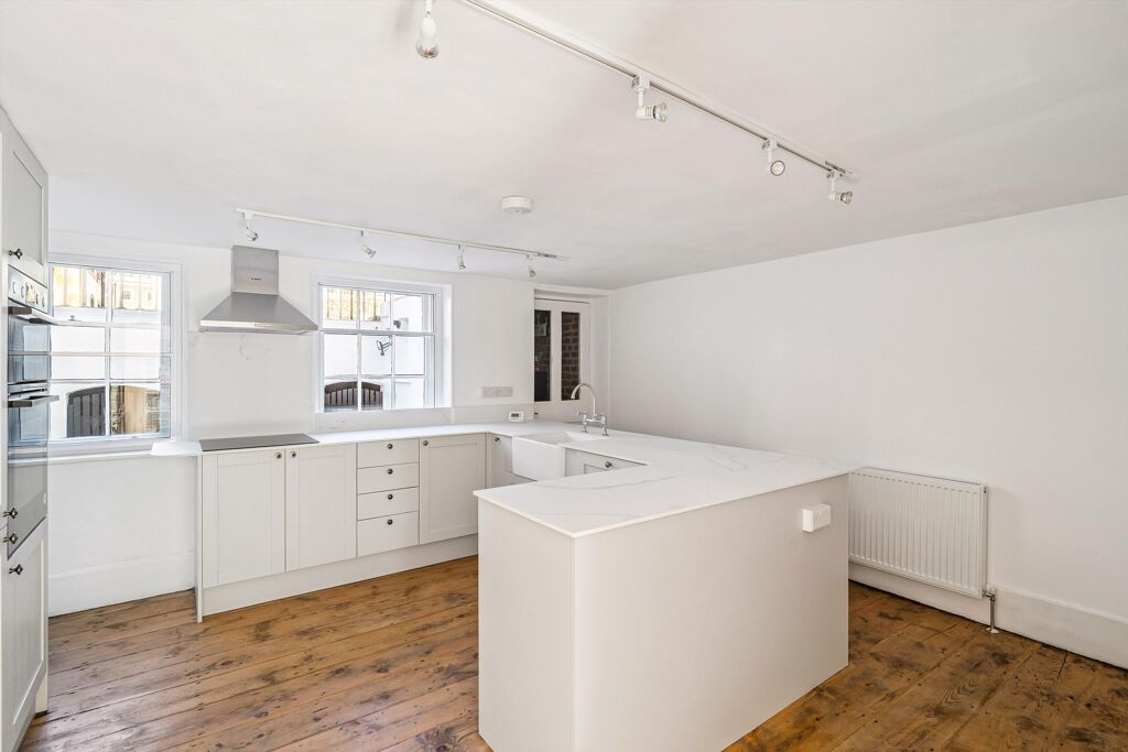 Image of Trinity Church Square, Southwark, London, SE1