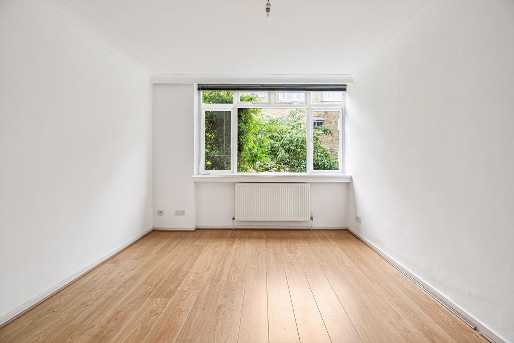 Image of Gloucester Court, Swan Street, Southwark, London, SE1