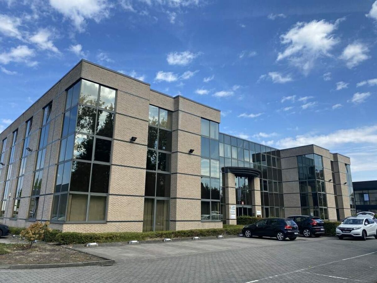Industrial to rent in INTERCITY BUSINESS PARK , Generaal De Wittelaan 9
