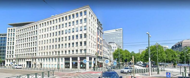 Picture of 693 m² Bureau for rent.