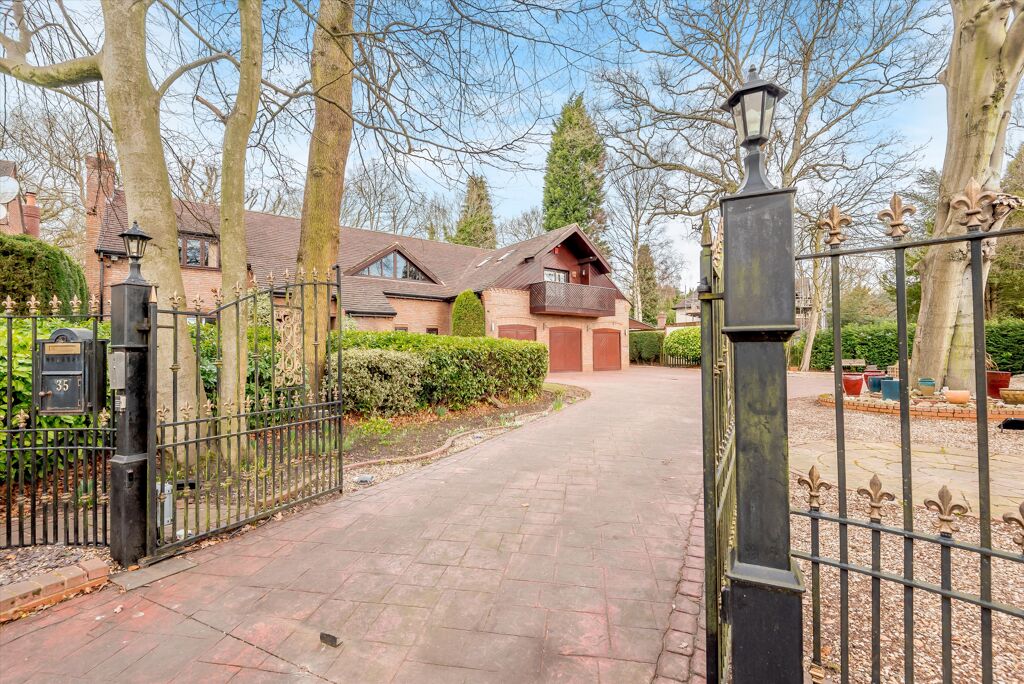 Image of Rosemary Hill Road, Sutton Coldfield, West Midlands, B74