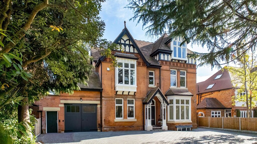 Image of Russell Road, Moseley, Birmingham, B13