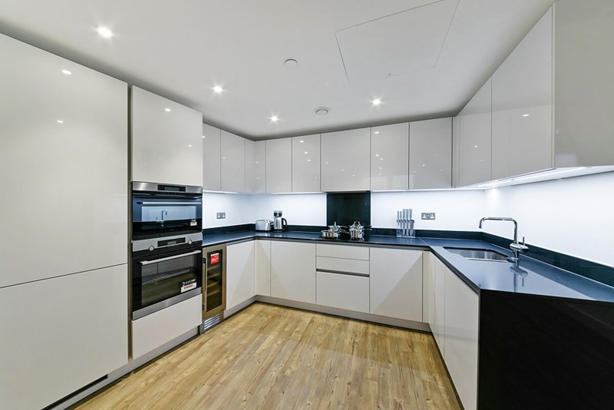 flat to rent in Gladwin Tower, 50 Wandsworth Road, London, SW8