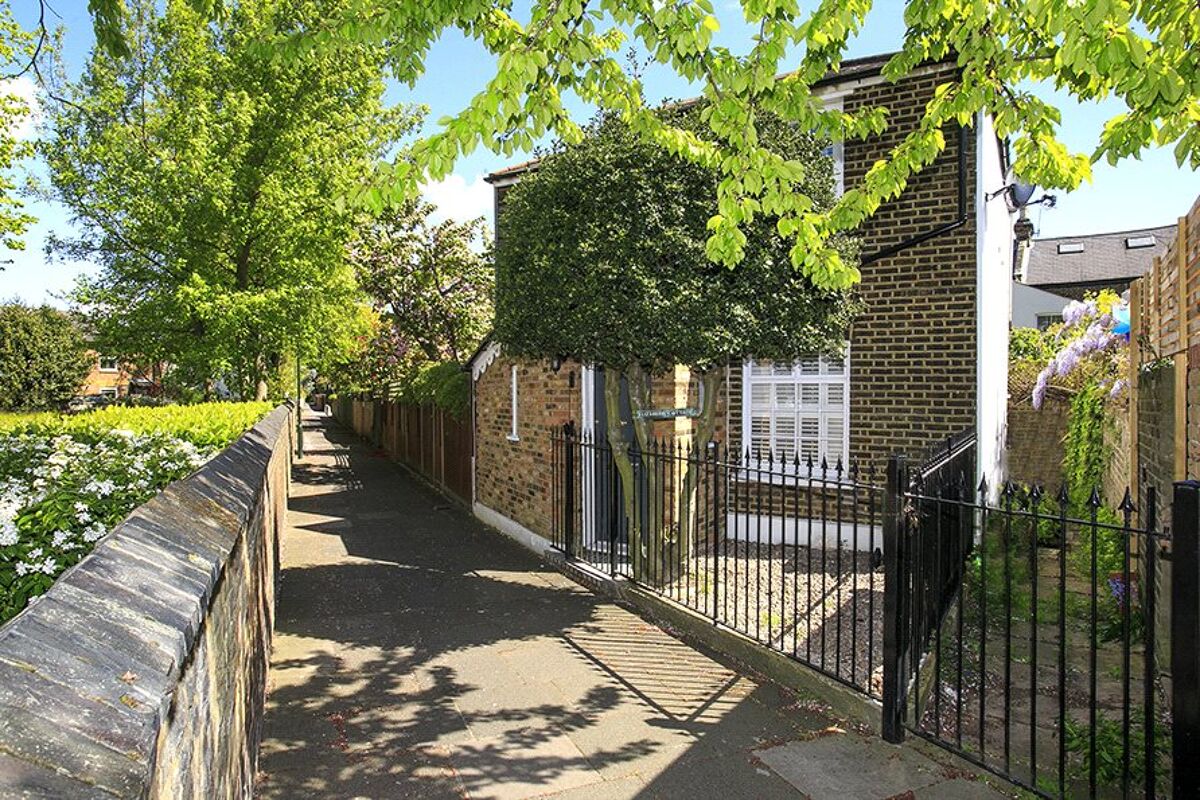 house for sale in Church Path, London, SW14 BNS150059 Knight Frank