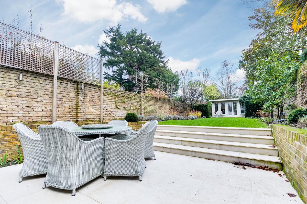 house for sale in Castelnau, Barnes, London, SW13 BNS160005 Knight