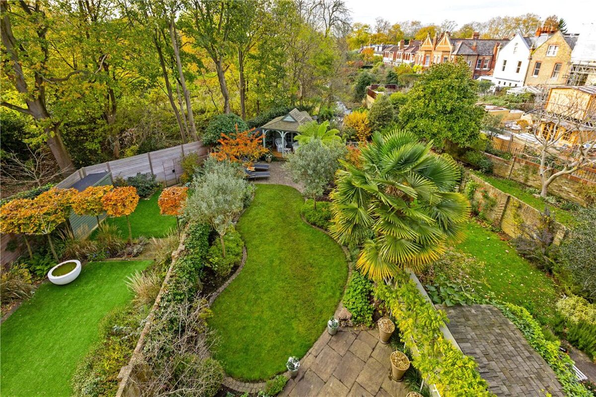 house for sale in Glebe Road, Barnes, SW13 BNS170106 Knight Frank