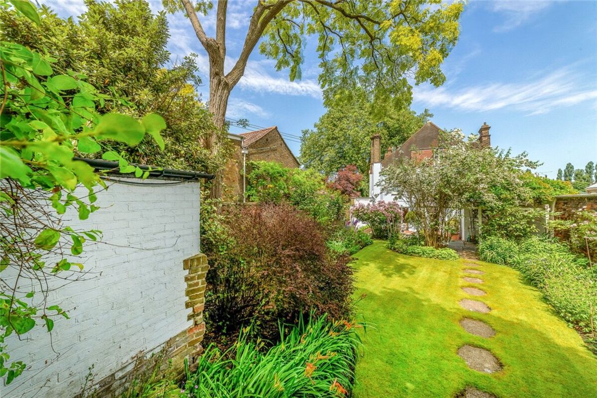 house for sale in Thames Cottage, Thames Bank, Mortlake, SW14