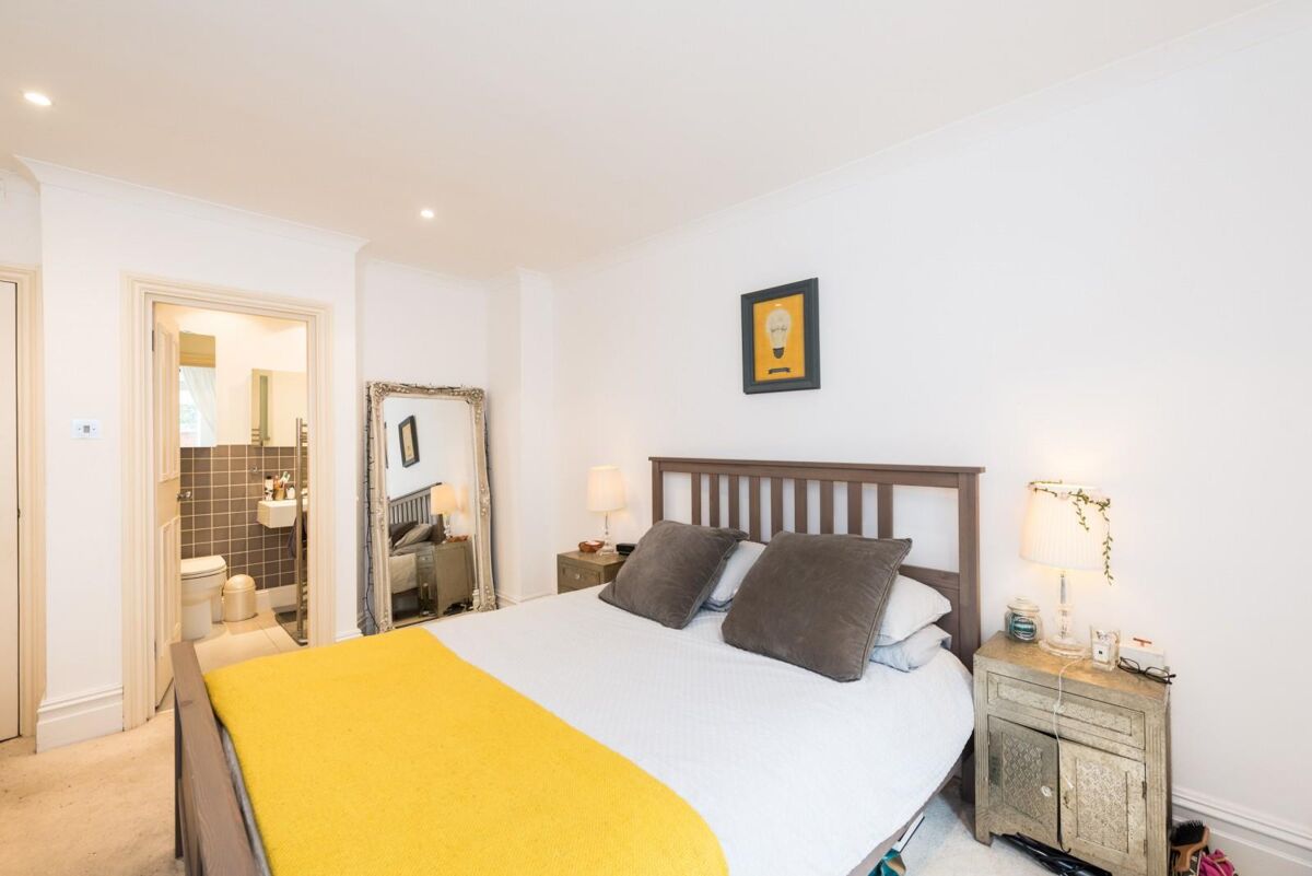 flat to rent in Parkhill Road, Belsize Park NW3 BPQ012046900 Knight