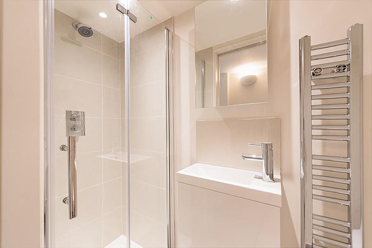 flat to rent in Belsize Road, South Hampstead, London, NW6