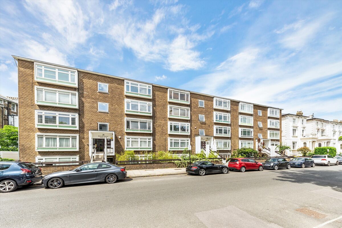 flat to rent in Buckland Crescent, Belsize Park, London, NW3