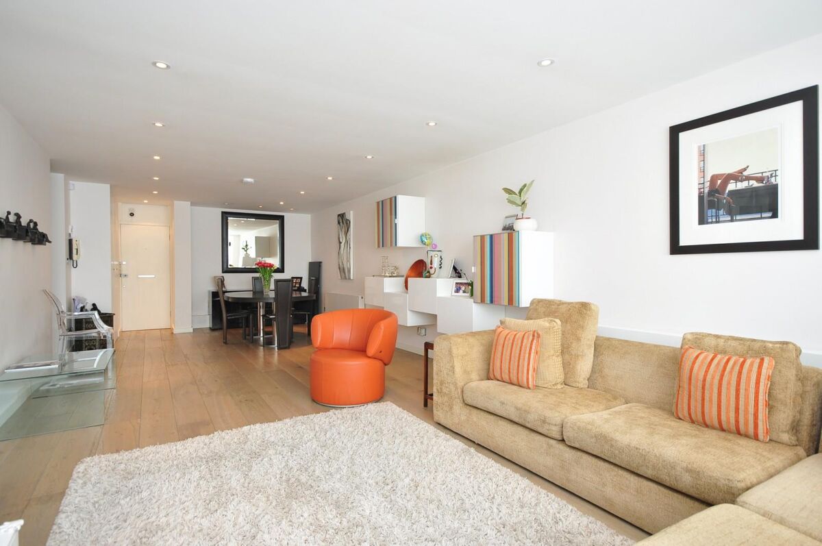 flat to rent in Darwin Court, Gloucester Avenue, Primrose Hill, London