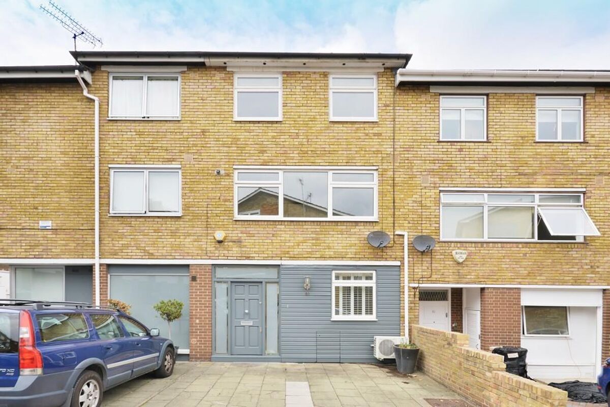 house to rent in Meadowbank, Primrose Hill, London, NW3 BPQ012139304