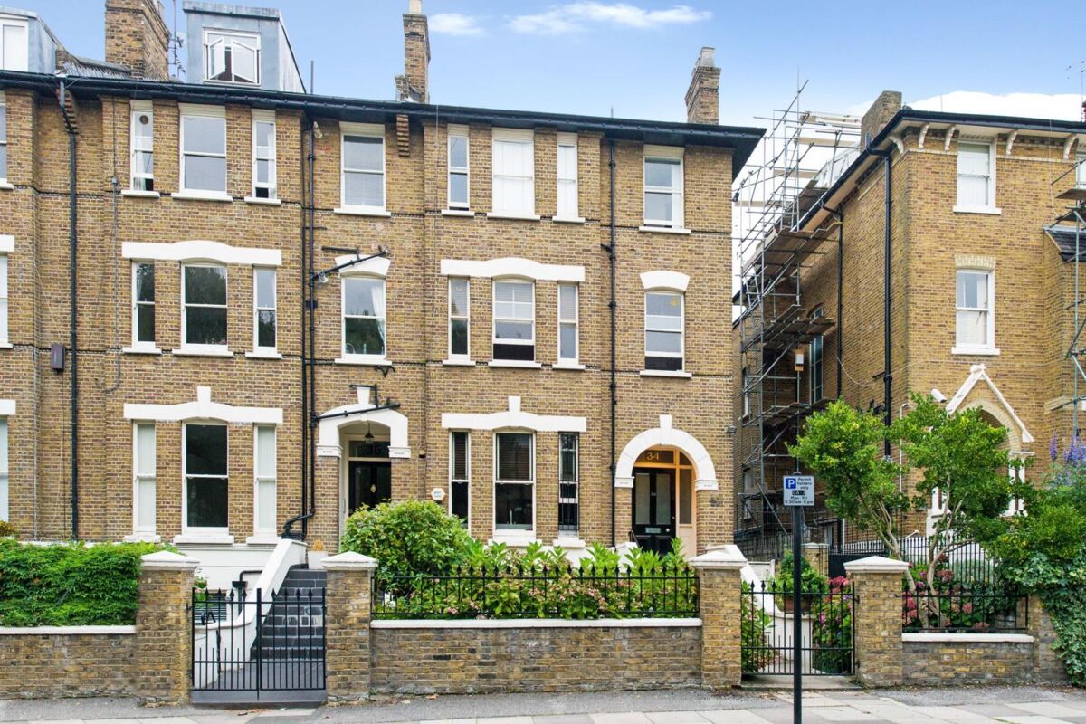 flat to rent in Elsworthy Road, First Floor Flat, Primrose Hill, London
