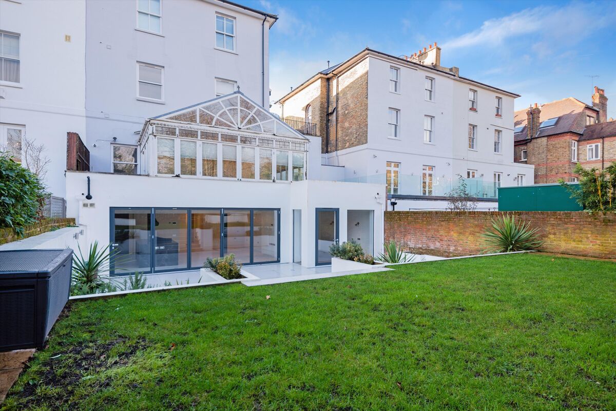 flat to rent in Haverstock Hill, London, NW3 bpq012180871 Knight Frank