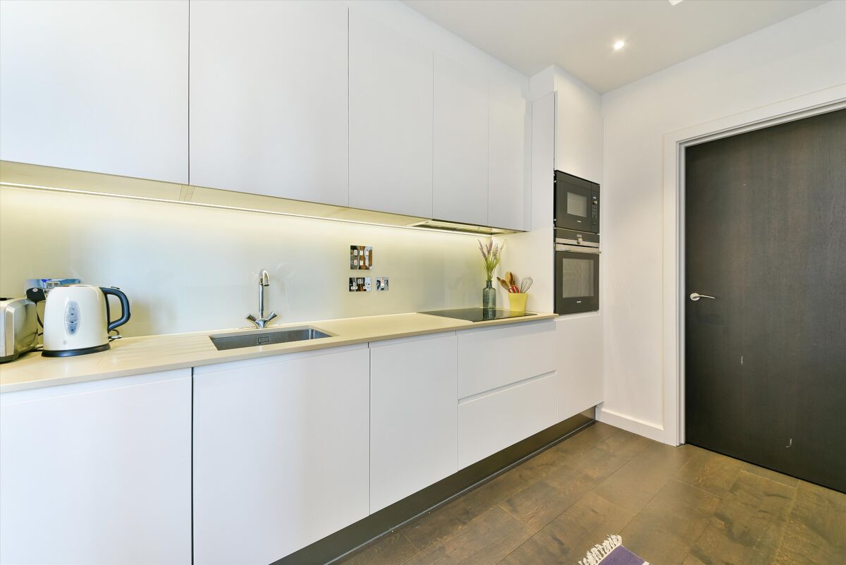 flat to rent in Mountview Lodge, Swiss Terrace, Swiss Cottage, NW6