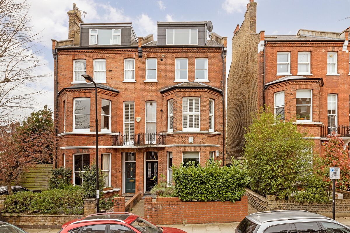 flat-to-rent-in-savernake-road-london-nw3-bpq012211577-knight-frank