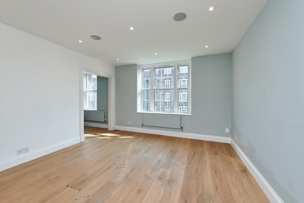 flat to rent in Ferdinand House, Ferdinand Place, London, NW1