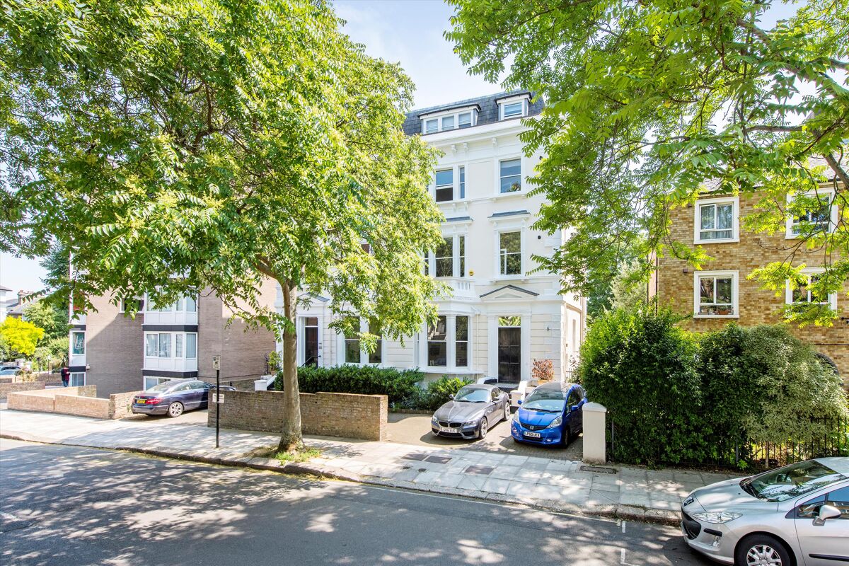 flat to rent in Palm Court, Fellows Road, Belsize Park, NW3