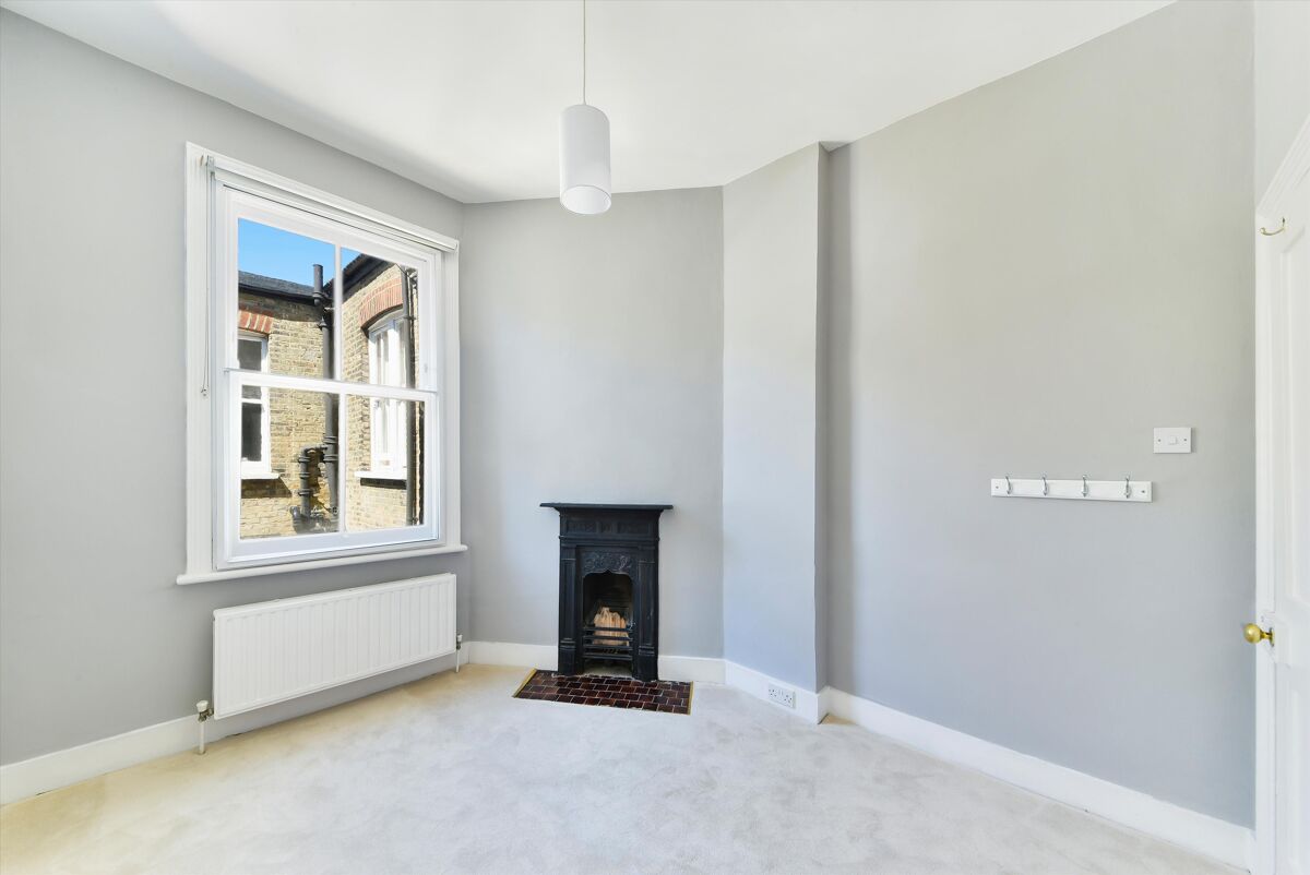 flat to rent in Antrim Mansions, Antrim Road, Belsize Park, London, NW3