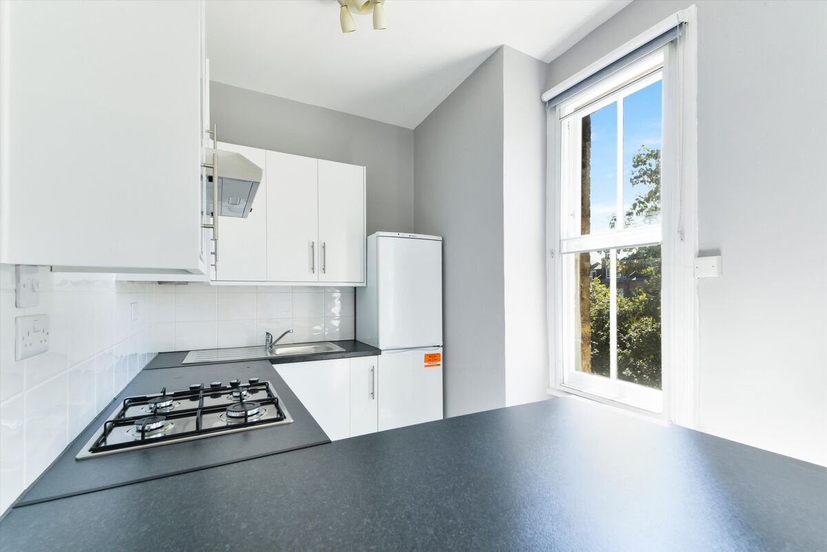 flat to rent in Antrim Mansions, Antrim Road, Belsize Park, London, NW3