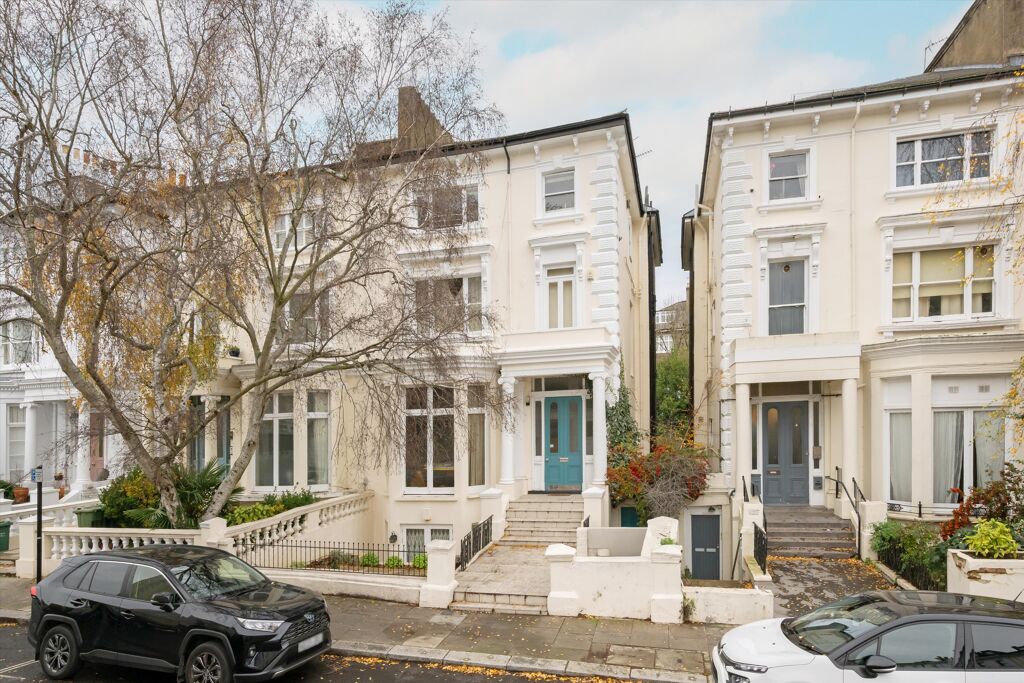 Image of Belsize Square, Belsize Park, London, NW3