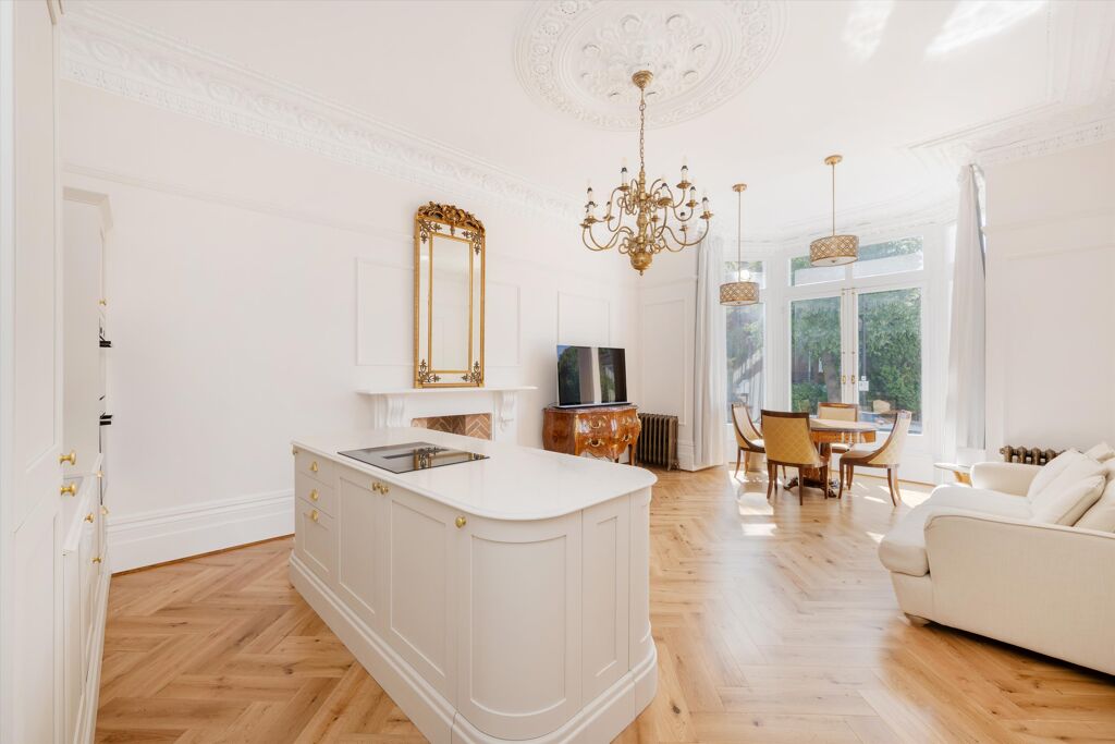 Image of Belsize Avenue, London, NW3