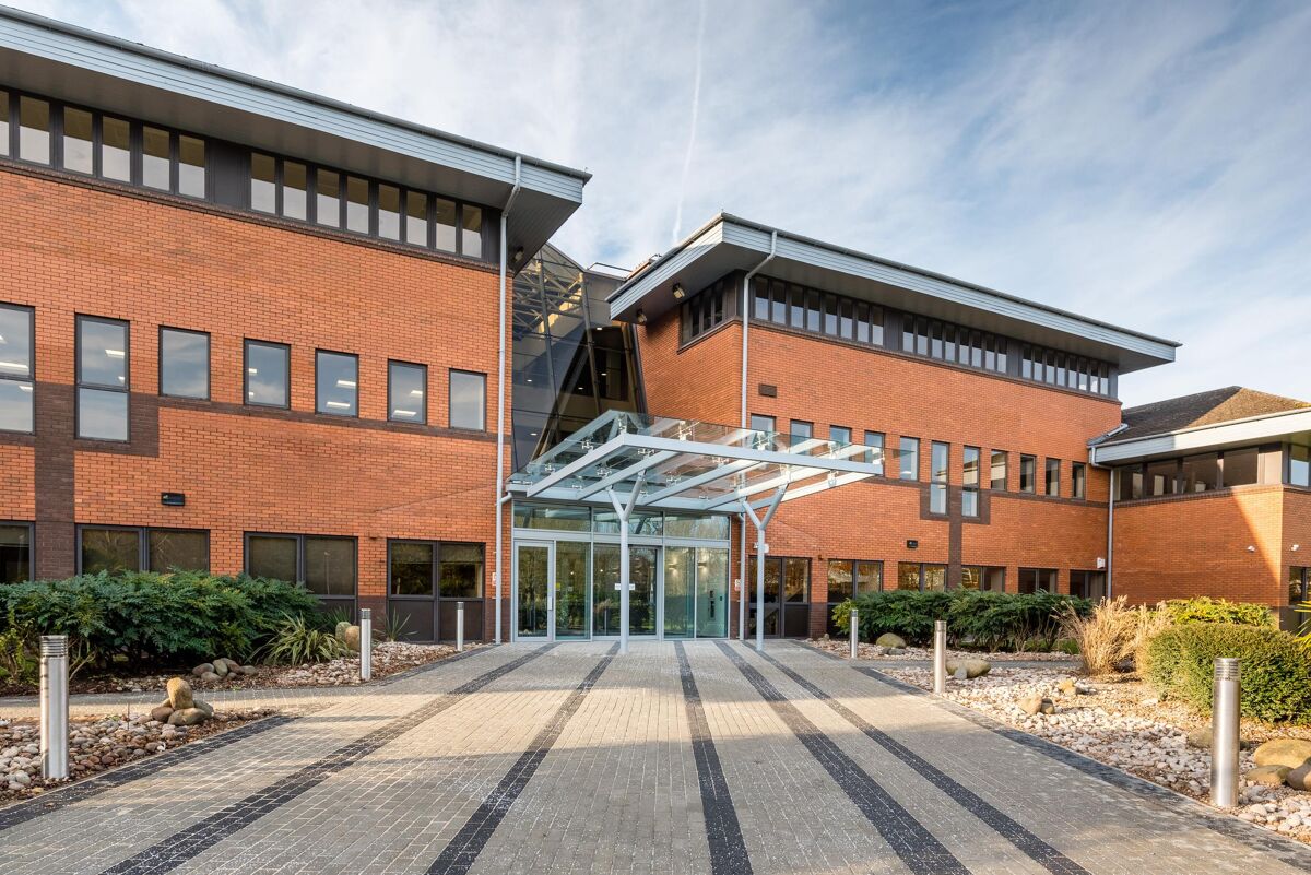One Warwick Technology Park is a Headquarters office building which has been comprehensively refurbished and offers office accommodation from Q1 2021.
