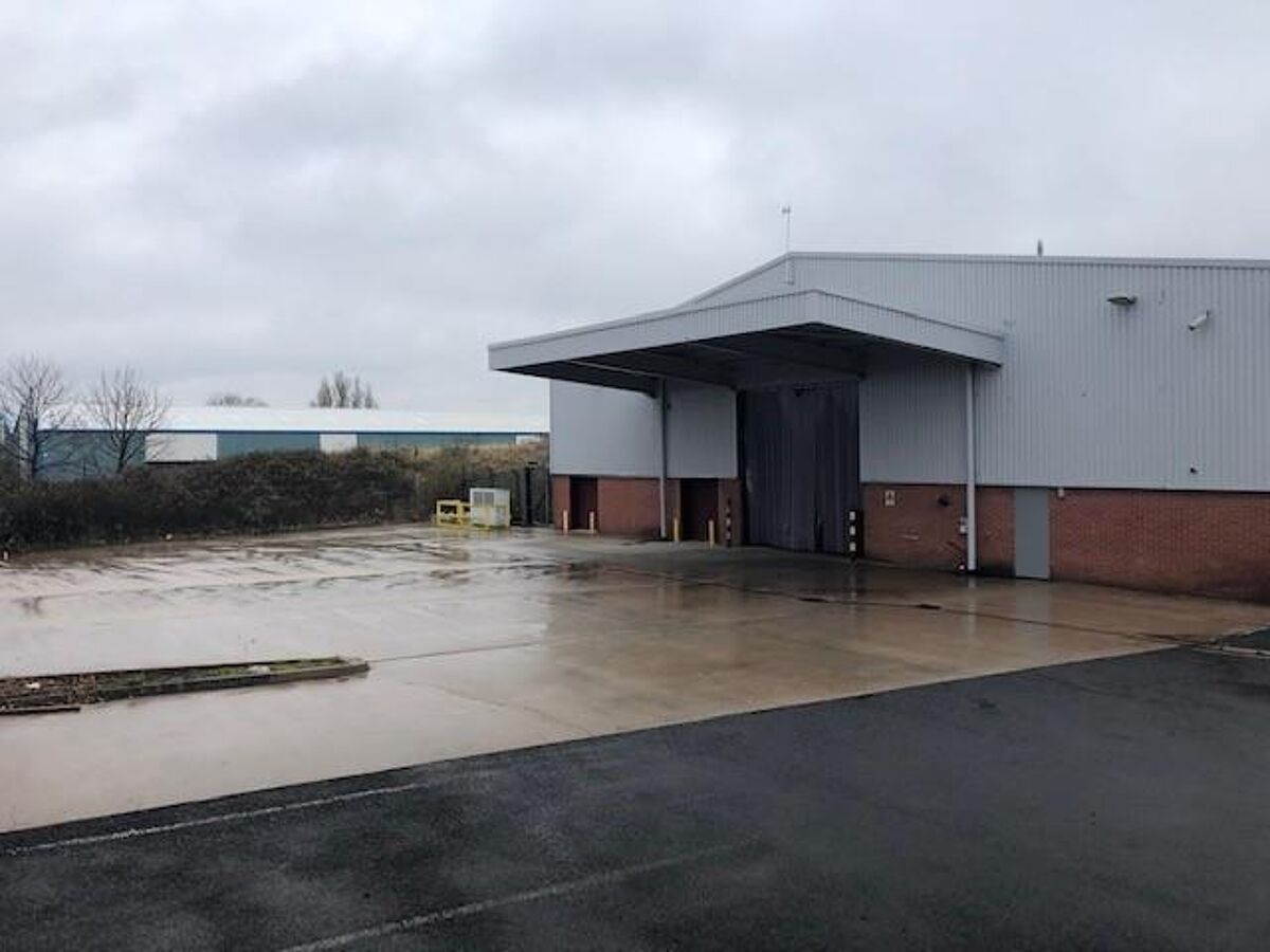 Industrial/Distribution to rent in Unit H, Willenhall Trading Estate