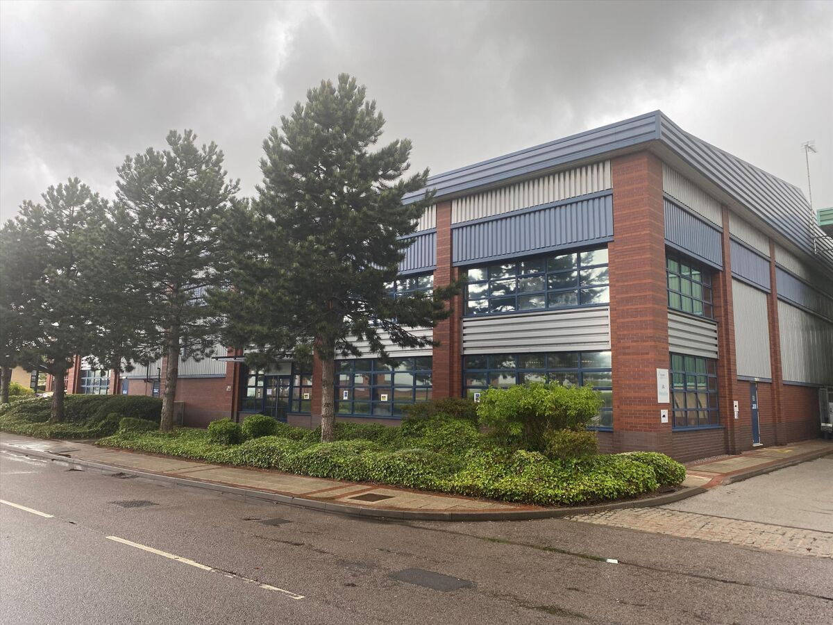 Industrial / Warehouse Unit To Let Birmingham 11,882 sq ft Knight