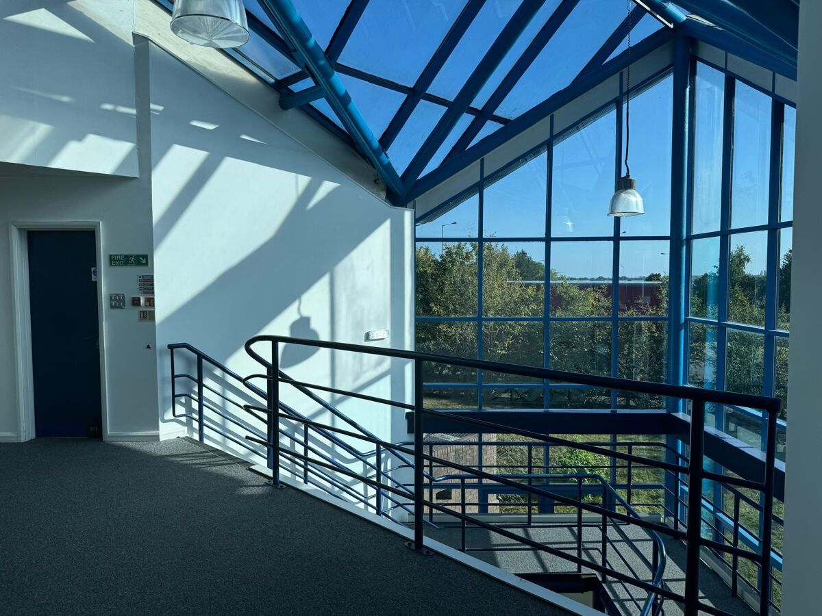 Refurbished HQ style office available to let.