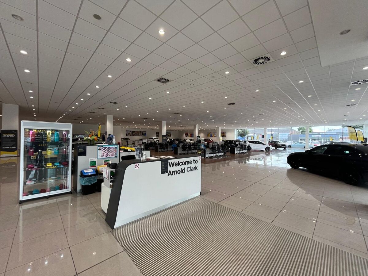 Car Showroom for sale in Arnold Clark Motorstore, Wheatley Hall Road