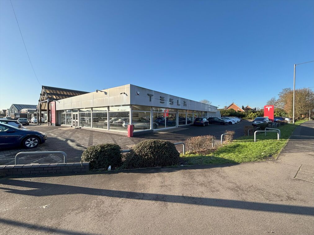 Image of Tesla Birmingham Road, Stratford-upon-Avon, Warwickshire, CV37