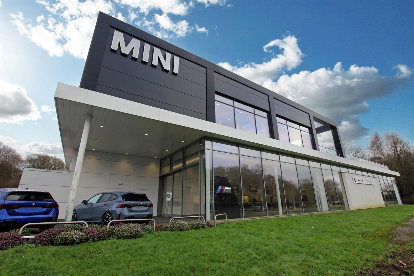 Image of BMW / MINI, Portsmouth Road, Bramshott Chase, Hindhead GU26