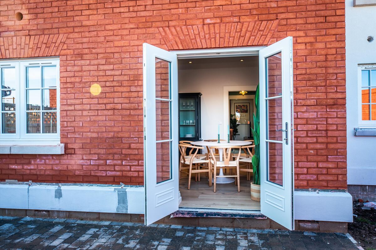 house for sale in Chilwell High Road/Queens Road West, Beeston