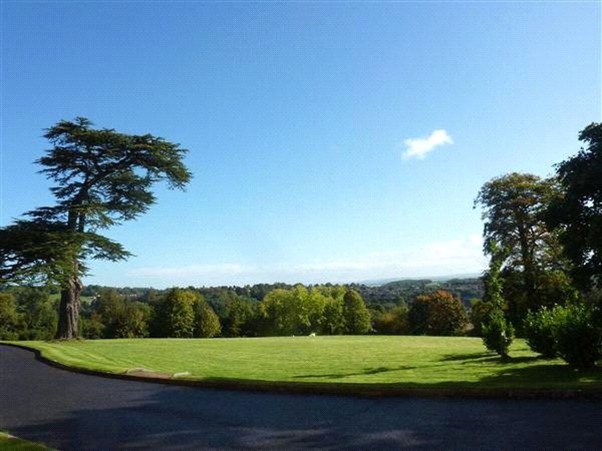 flat for sale in The Mount, Mount Way, Chepstow, Monmouthshire, NP16