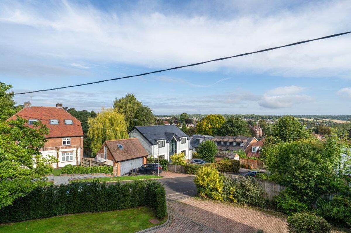 house for sale in Ashlyns Road, Berkhamsted, Hertfordshire, HP4