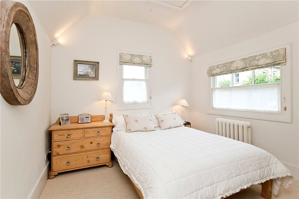 house for sale in Bank Mill Lane, Berkhamsted, Hertfordshire, HP4