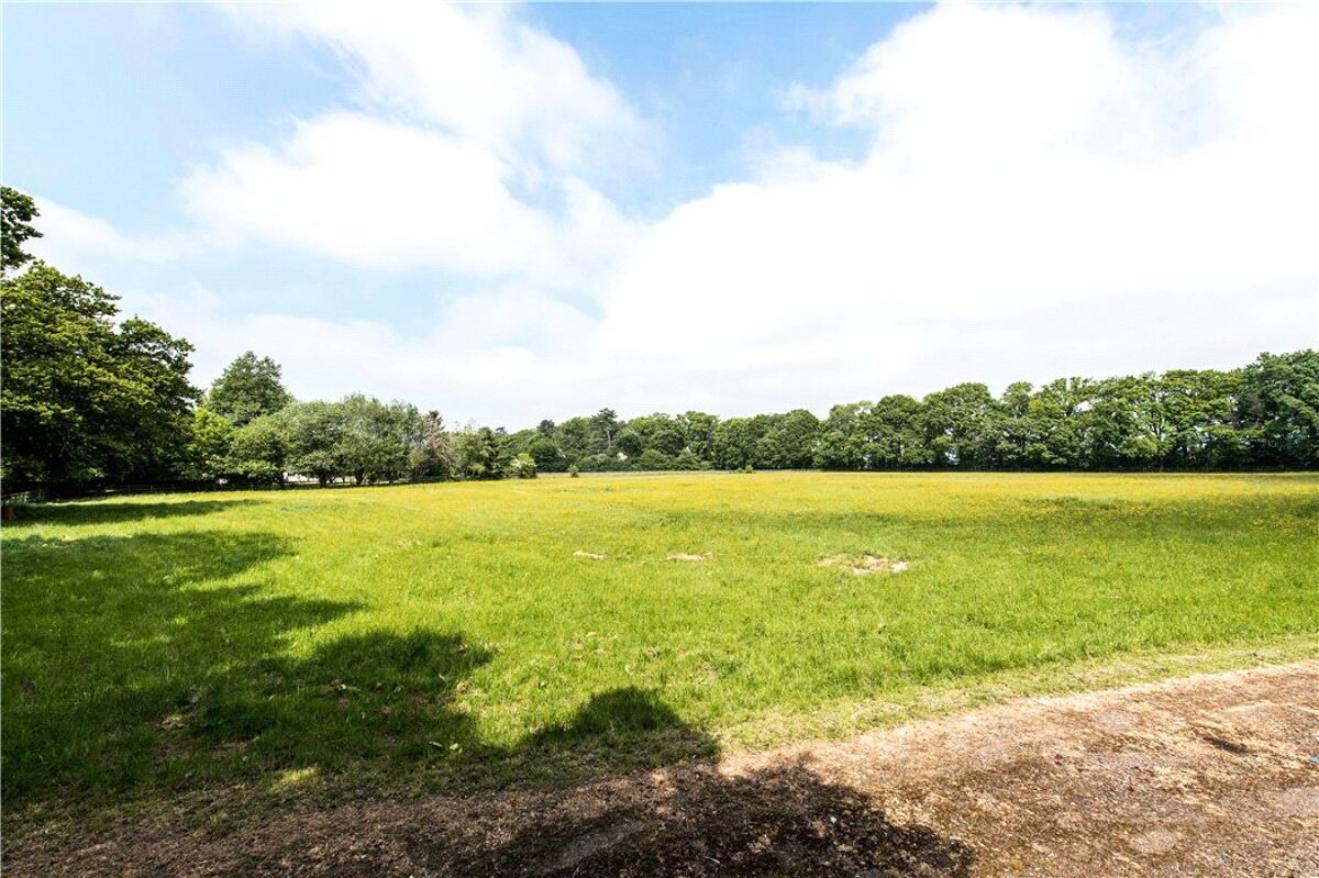 house for sale in Tinkers Lane, Wigginton, Tring, Hertfordshire, HP23