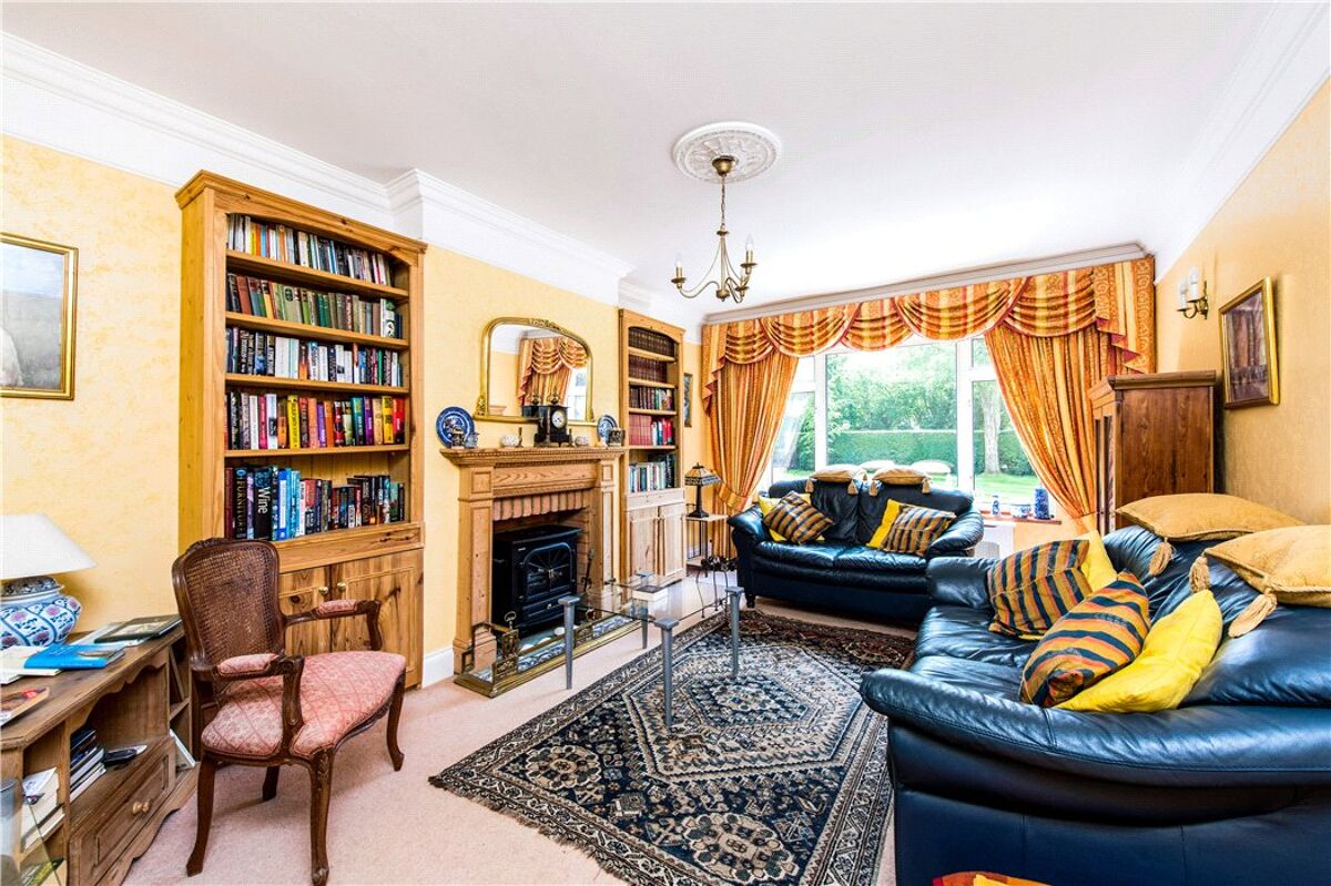 house for sale in Tinkers Lane, Wigginton, Tring, Hertfordshire, HP23