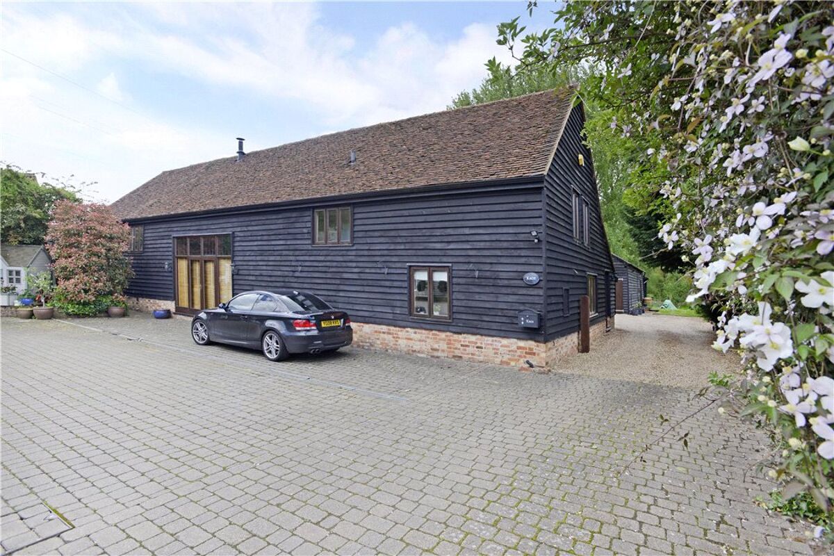 house for sale in Leighton Buzzard Road, Water End, Hemel Hempstead