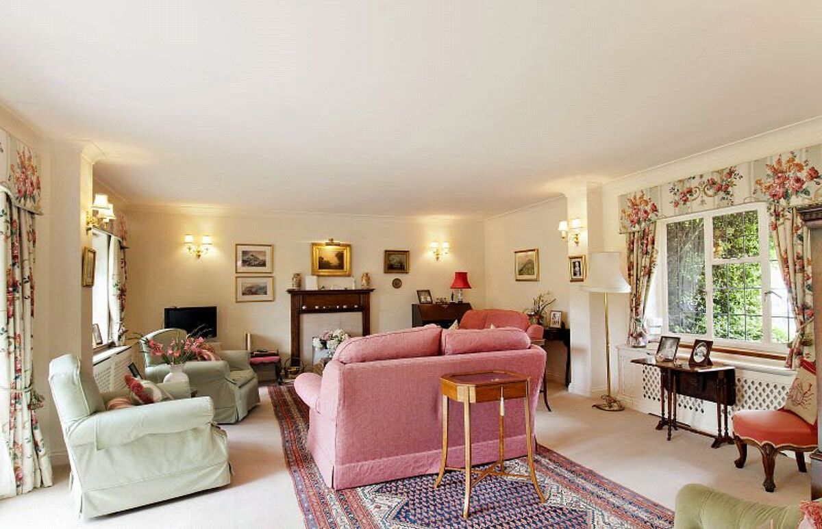 house for sale in West Common Way, Harpenden, Hertfordshire, AL5