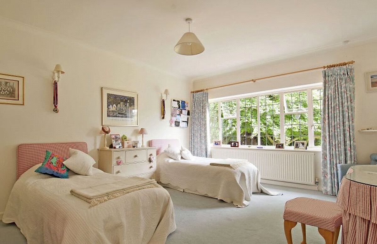 house for sale in West Common Way, Harpenden, Hertfordshire, AL5