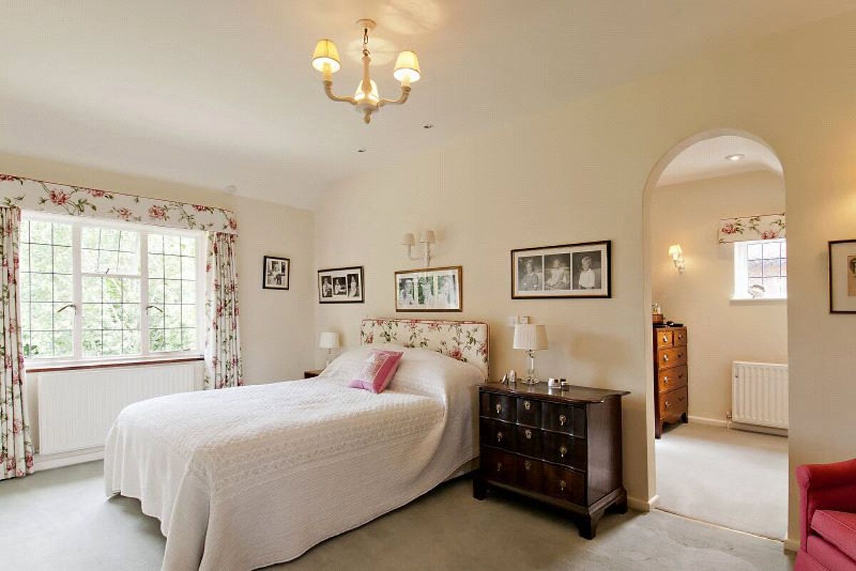 house for sale in West Common Way, Harpenden, Hertfordshire, AL5