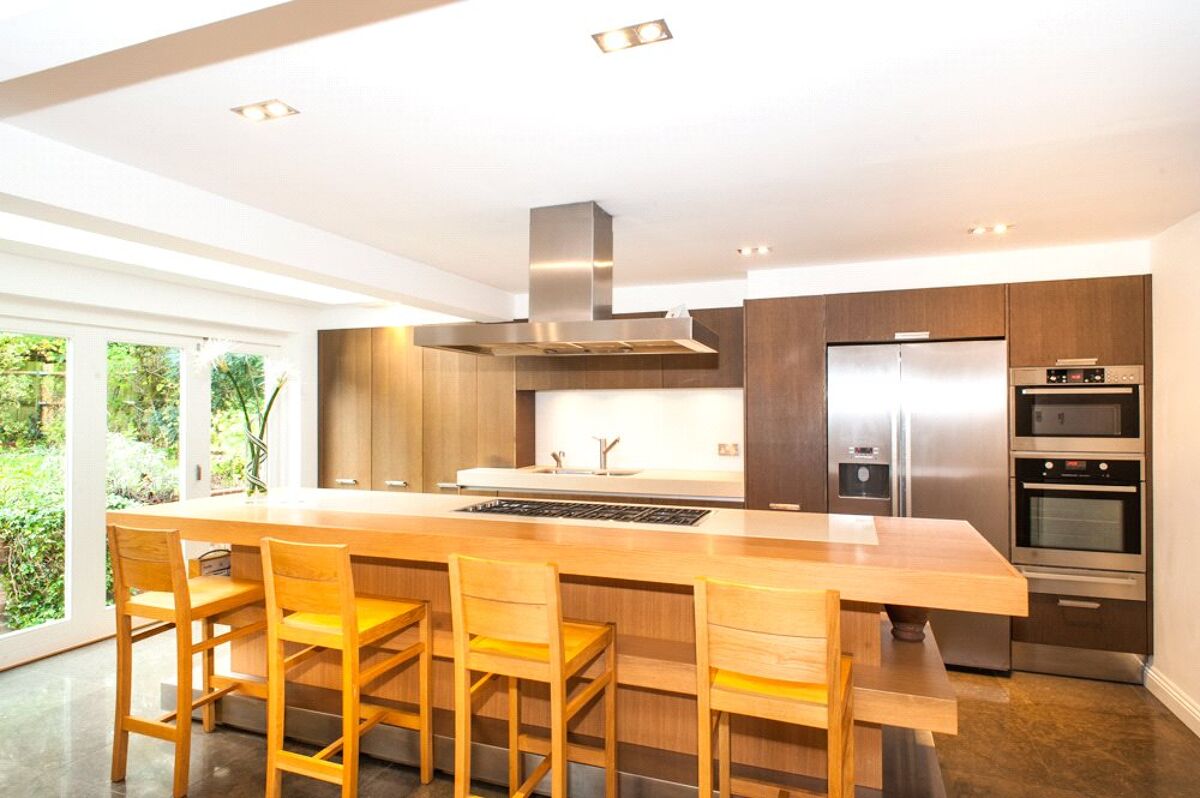 house for sale in Lanrick Copse, Off Gravel Path, Berkhamsted, Herts, HP4 BRK140181 Knight Frank