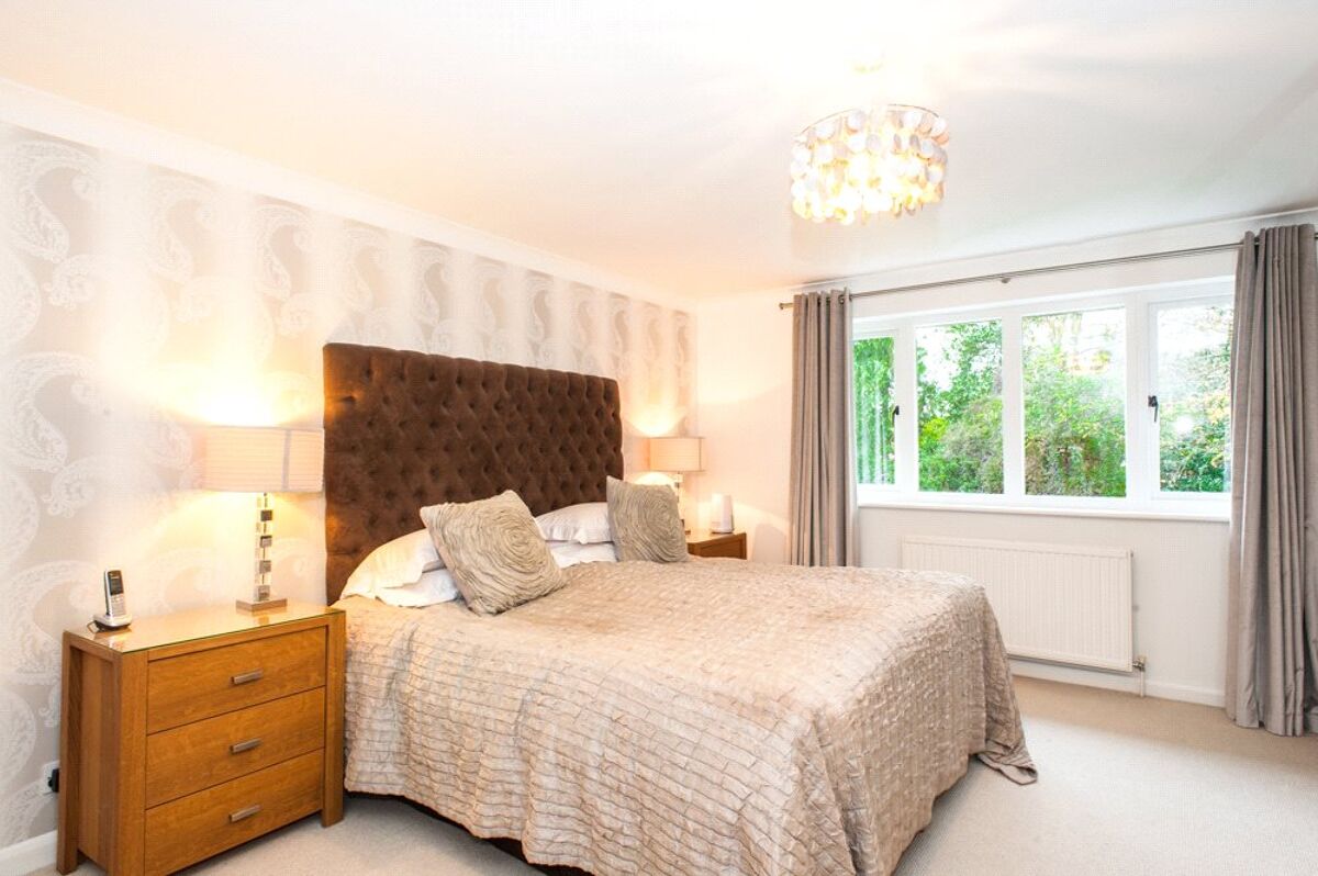 house for sale in Lanrick Copse, Off Gravel Path, Berkhamsted, Herts, HP4 BRK140181 Knight Frank