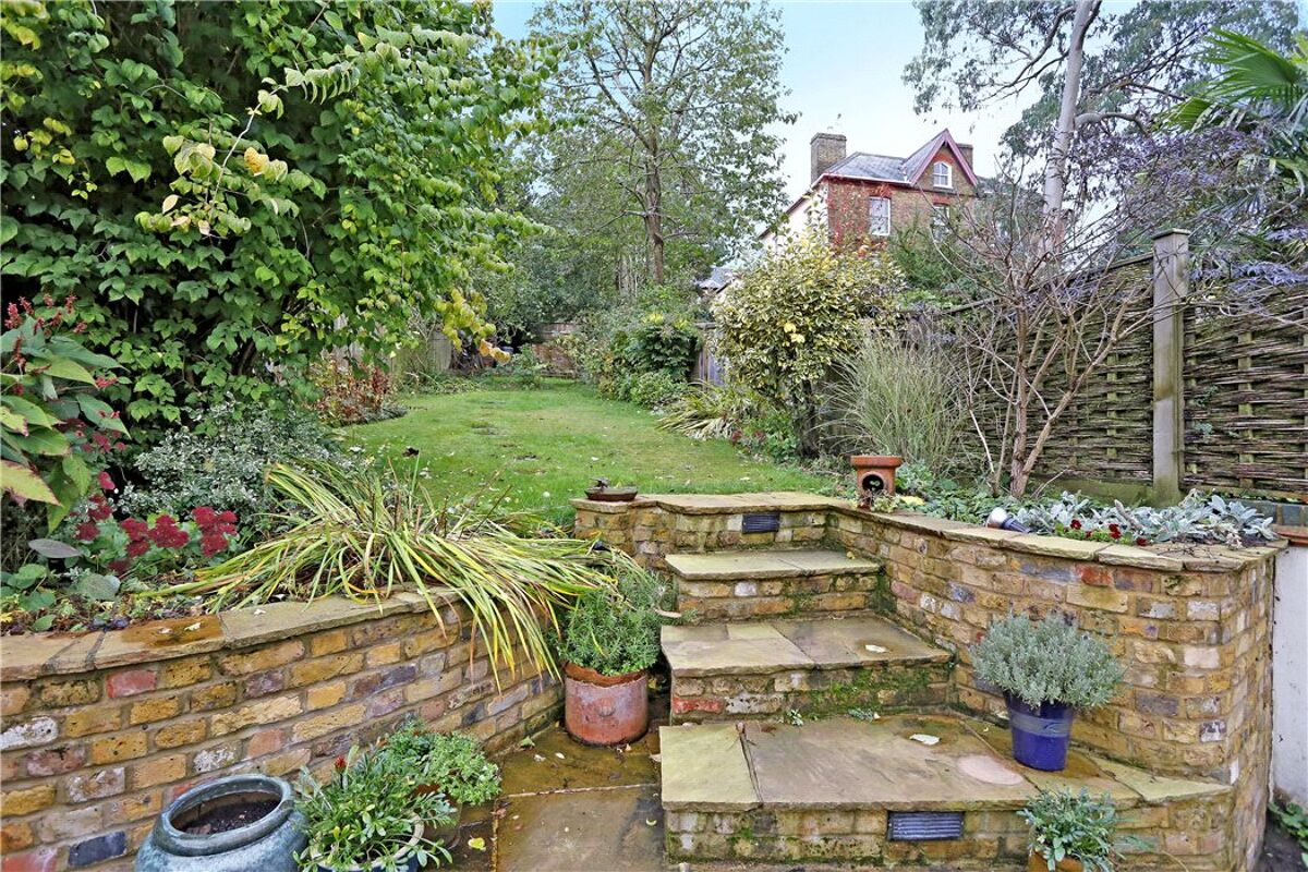 house for sale in Torrington Road, Berkhamsted, Hertfordshire, HP4 BRK140231 Knight Frank