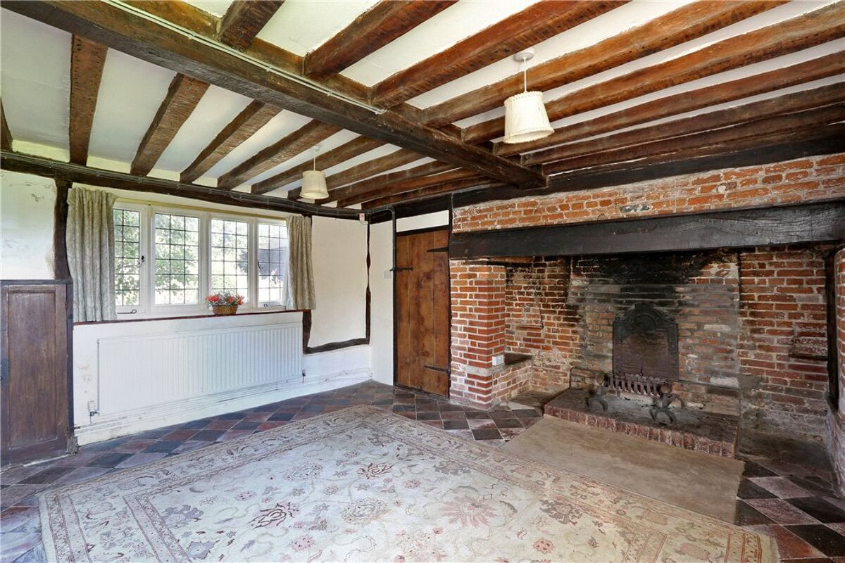 house for sale in Venus Hill, Bovingdon, Hemel Hempstead, Hertfordshire