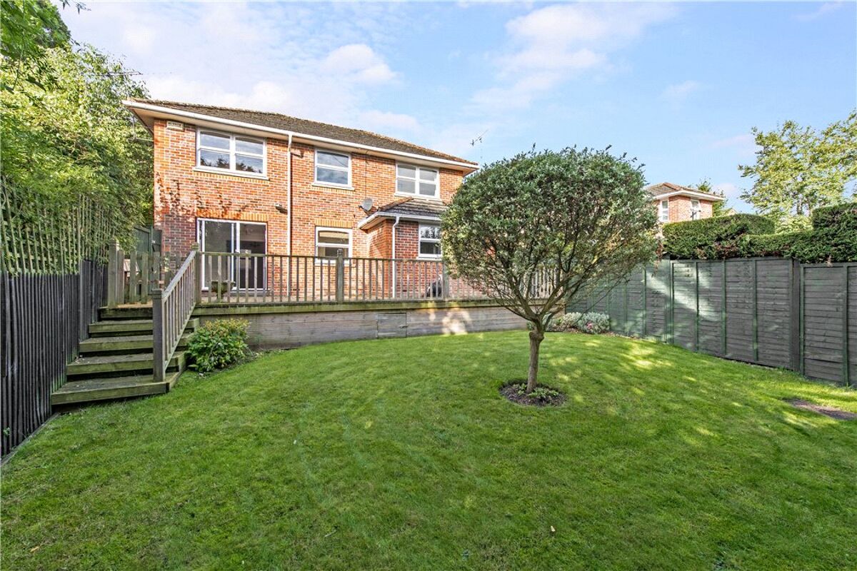 house for sale in Le Corte Close, Kings Langley, Hertfordshire, WD4