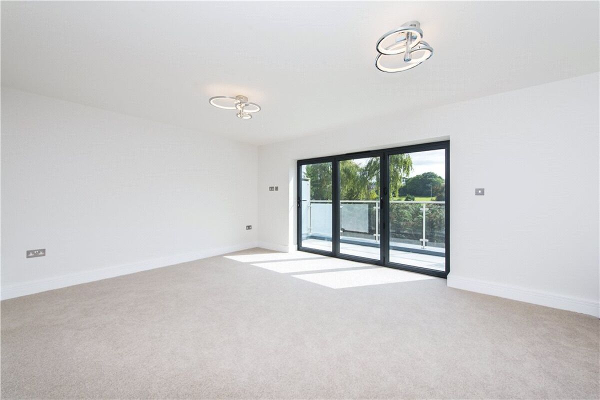 house for sale in Doctors Commons Road, Berkhamsted, Hertfordshire, HP4