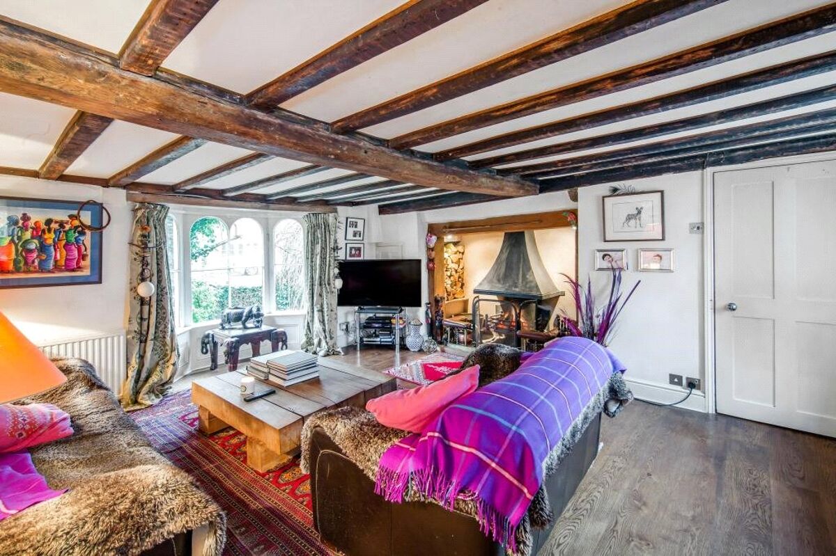 house for sale in High Street, Ivinghoe, Buckinghamshire, LU7